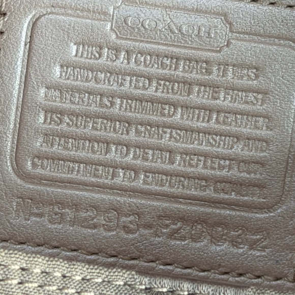 Coach Rare F20032 SV/UM Patchwork leather Taupe Multi Hobo NWT - Picture 11 of 15